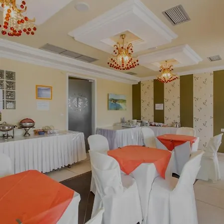 Aparthotel Saint George's 3*