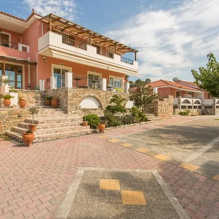 Saint George's Nea Styra