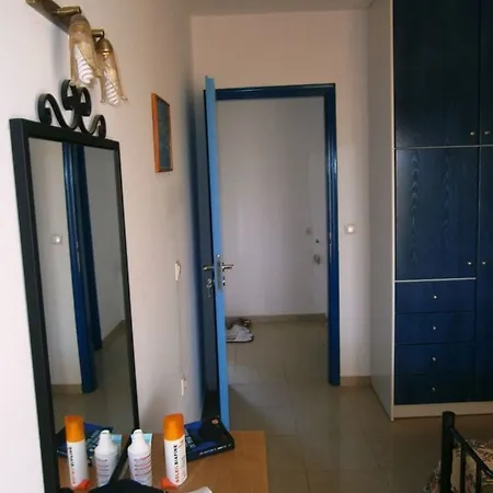 Saint George's Aparthotel Nea Styra